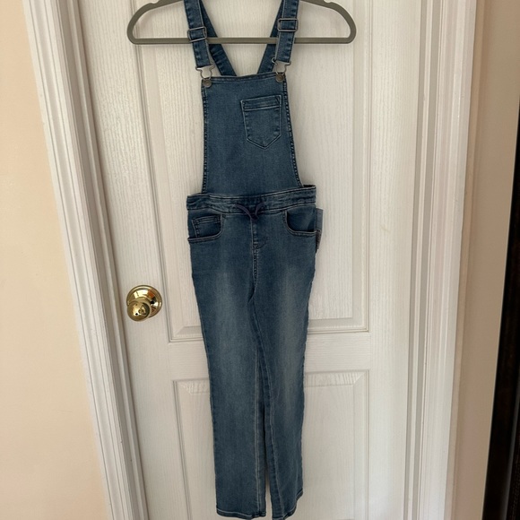 3 of NWT Cat&Jack Stretch Girls Blue Jean Overall, 2 Orange Shotrs, Sz M (7, 8) - Picture 4 of 16